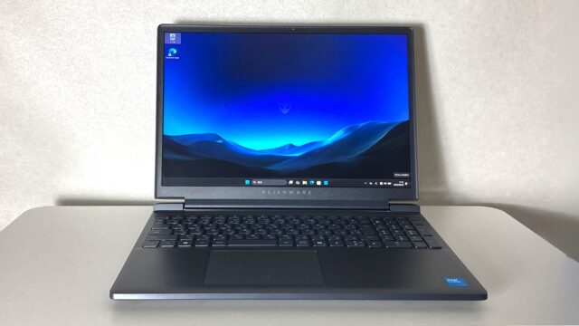 Alienware15_起動時_正面
